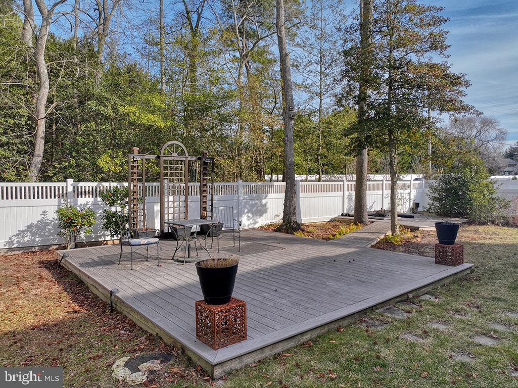 135 Cornwall Road Rehoboth Beach, DE 19971 - Photo 17 of 101 Additional deck.