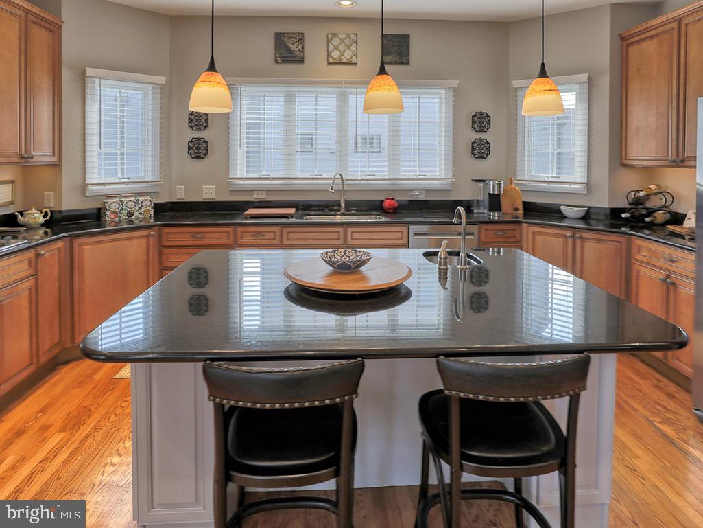 135 Cornwall Road Rehoboth Beach, DE 19971 - Photo 29 of 101 Light filled kitchen makes hosting effortless.