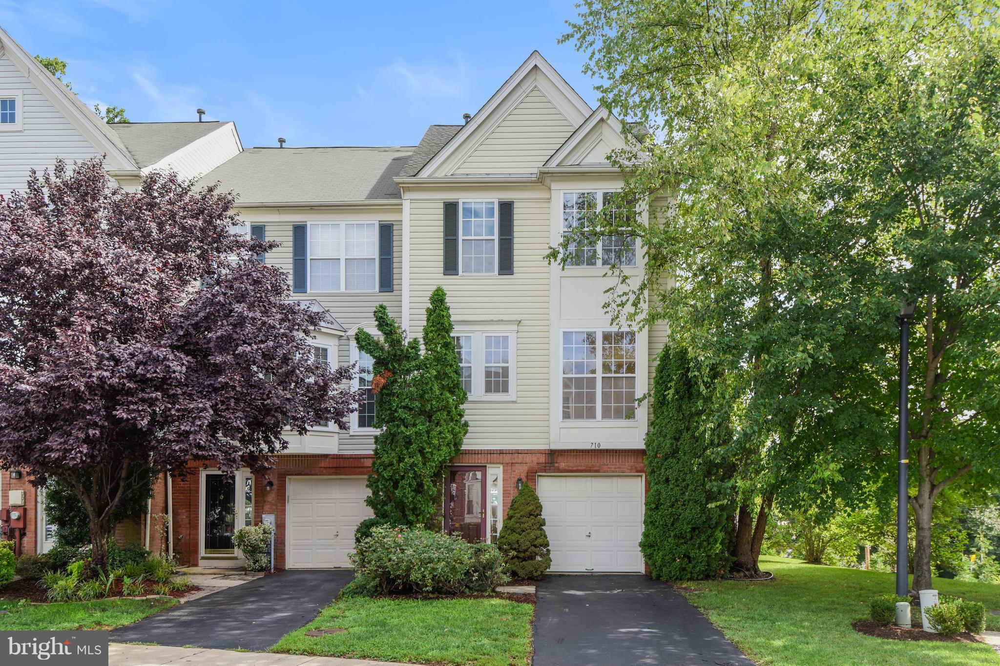 710 Howards Loop Annapolis, MD 21401 - Photo 1 of 28 Exterior (Front)