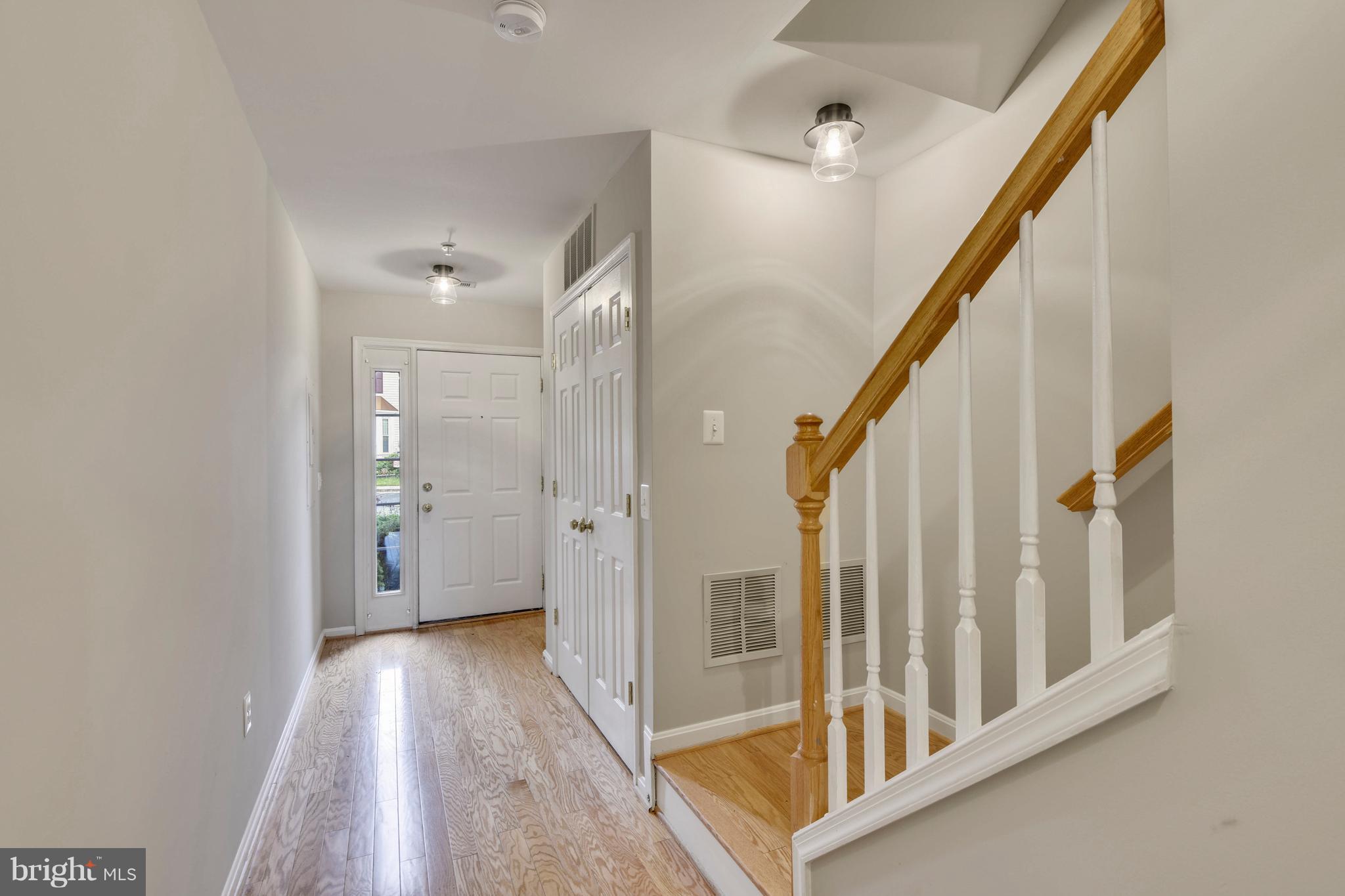 710 Howards Loop Annapolis, MD 21401 - Photo 21 of 28 Foyer