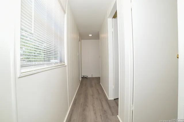 $1,300 | 215 Greenlawn Avenue, Unit A, Pleasanton, TX 78064