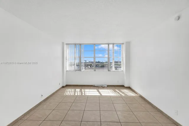 $215,000 | 2025 Northeast 164th Street, Unit 510, North Miami Beach, FL 33162