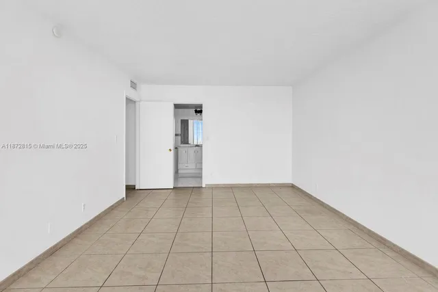 $215,000 | 2025 Northeast 164th Street, Unit 510, North Miami Beach, FL 33162