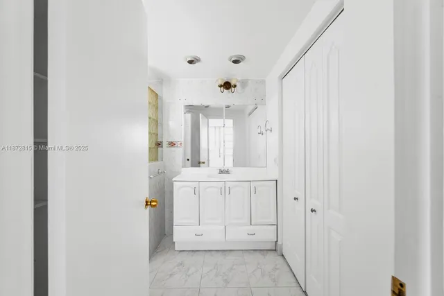 $215,000 | 2025 Northeast 164th Street, Unit 510, North Miami Beach, FL 33162