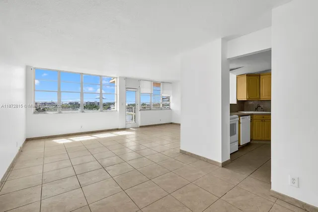 $215,000 | 2025 Northeast 164th Street, Unit 510, North Miami Beach, FL 33162
