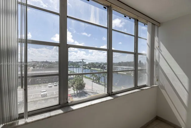 $215,000 | 2025 Northeast 164th Street, Unit 510, North Miami Beach, FL 33162