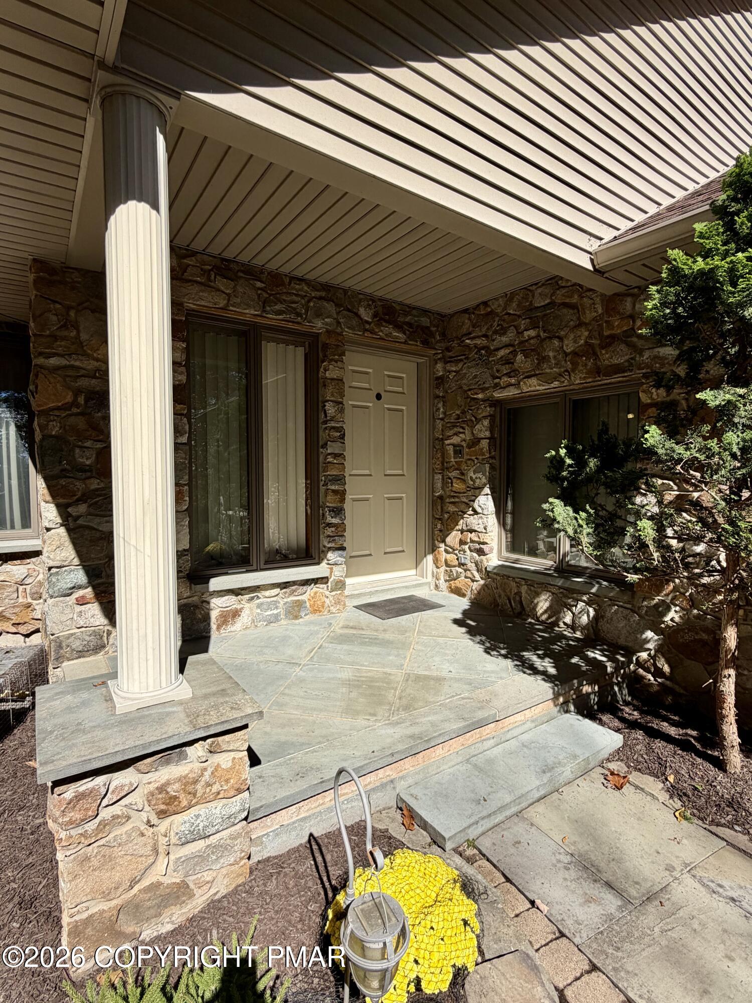 229 Kromer Road Wind Gap, PA 18091 - Photo 3 of 34 1