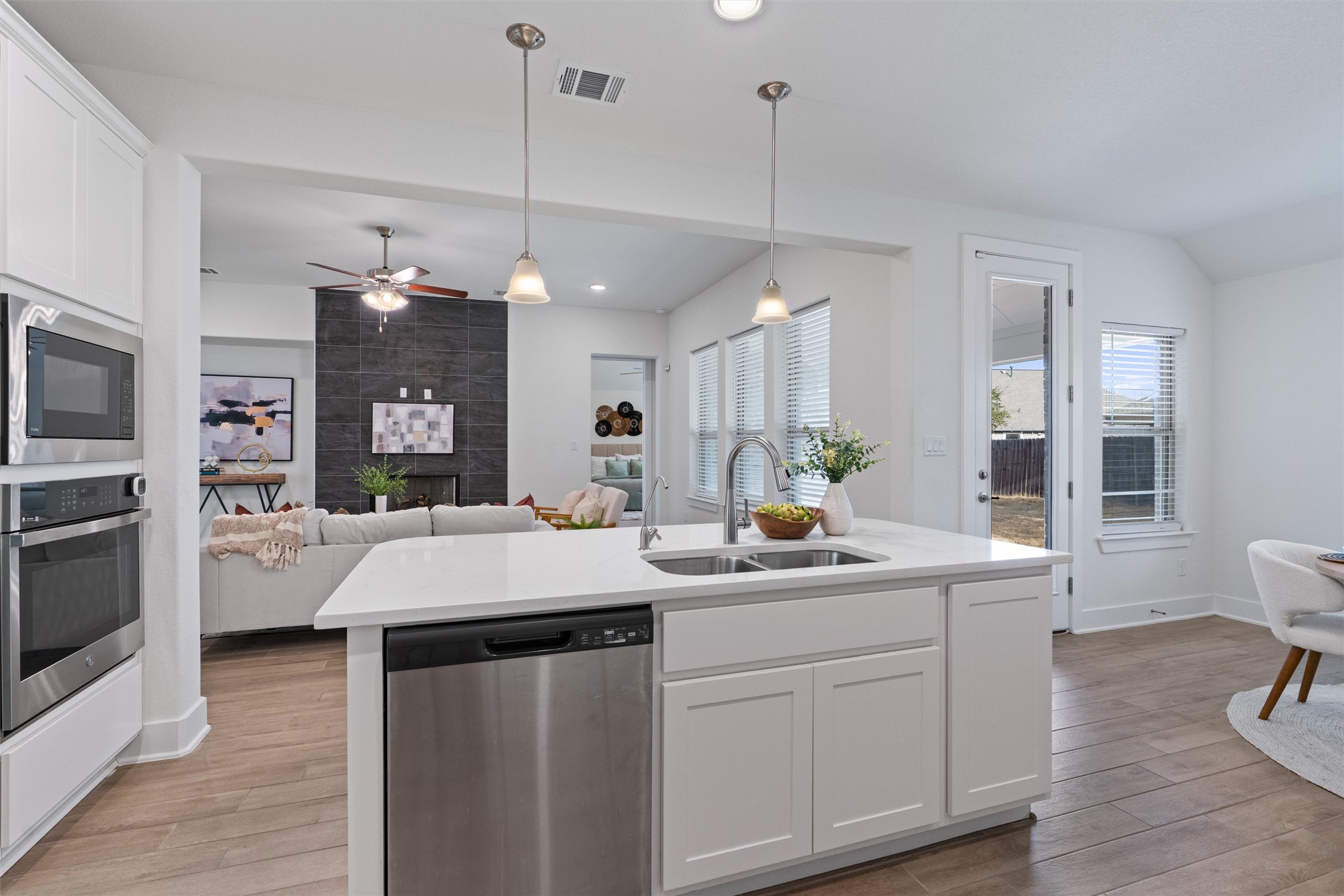109 Wake Lane Georgetown, TX 78633 - Photo 14 of 32