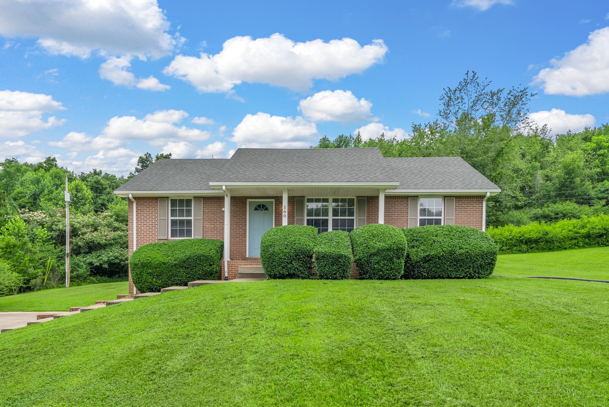 160 Welch Road Clarksville, TN 37043 - Photo 1 of 32 Gallery Image 1