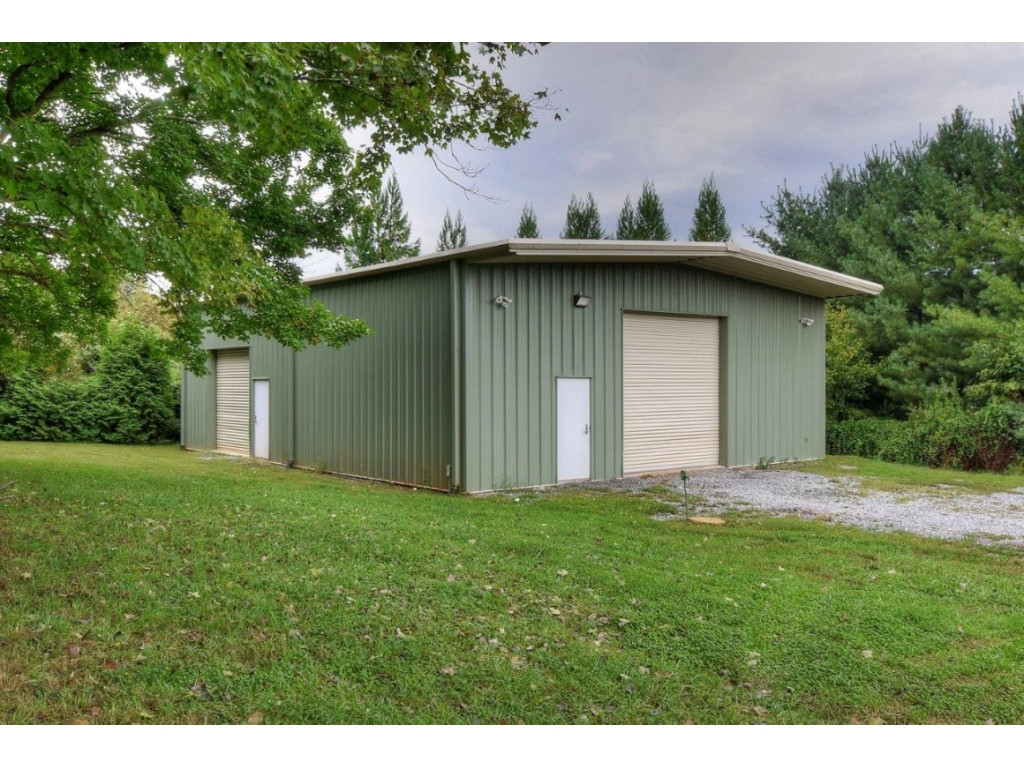 145 Edgefield Road Piney Flats, TN 37686 - Photo 35 of 36 Photo 35