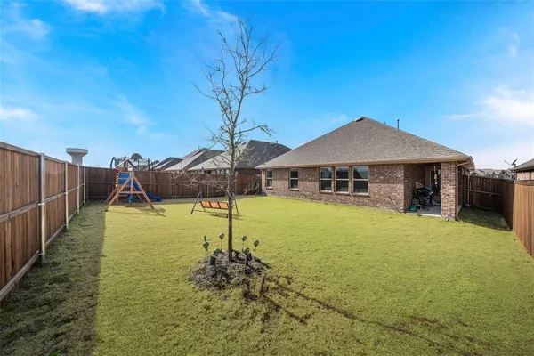 $389,786 | 2800 Evergreen Trail, Celina, TX 75009
