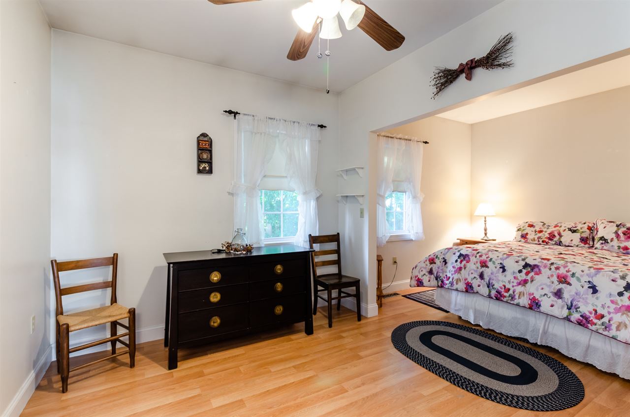540 Mammoth Road Londonderry, NH 03053 - Photo 27 of 37