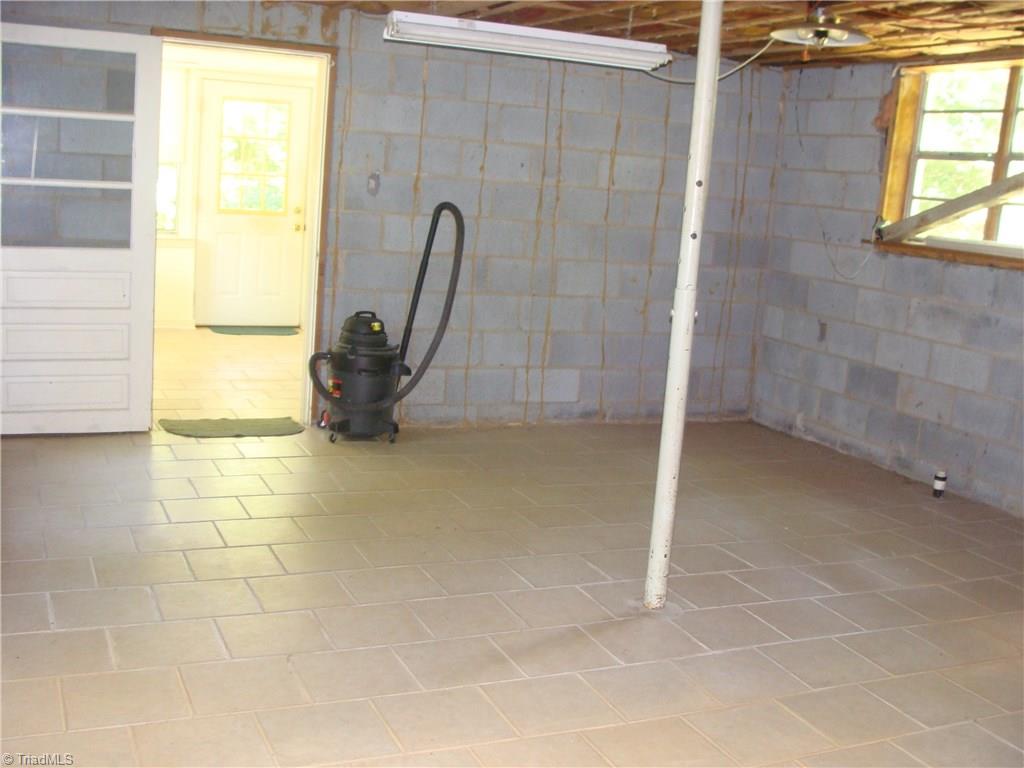 3057 King Billings Road Traphill, NC 28685 - Photo 28 of 30 Gallery Image 28