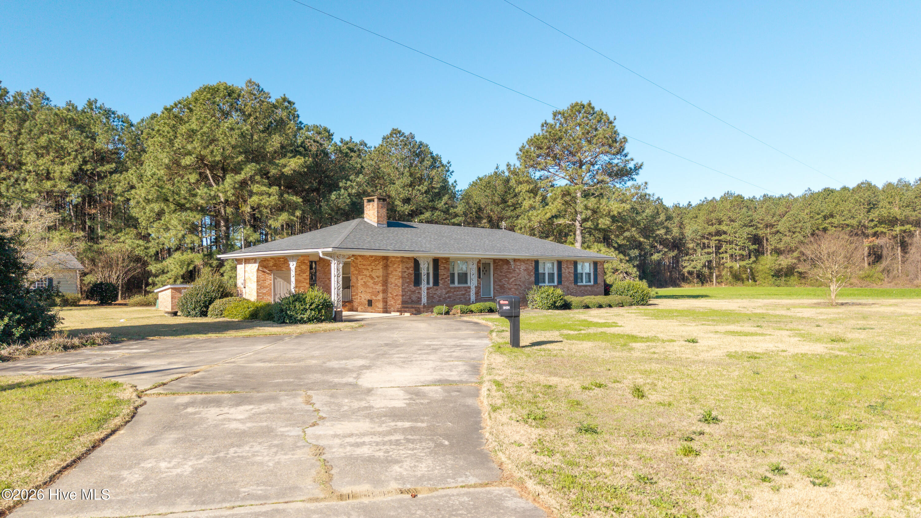 5424 Bonnetsville Road Clinton, NC 28328 - Photo 7 of 31 Front