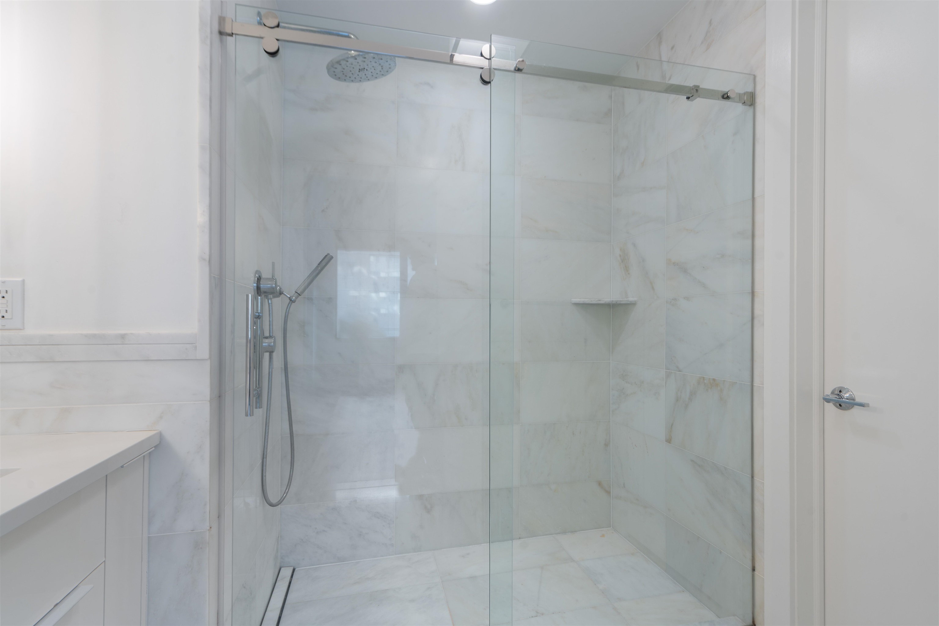 9 Ave At Port Imperial, Unit 920 West New York, NJ 07093 - Photo 17 of 23