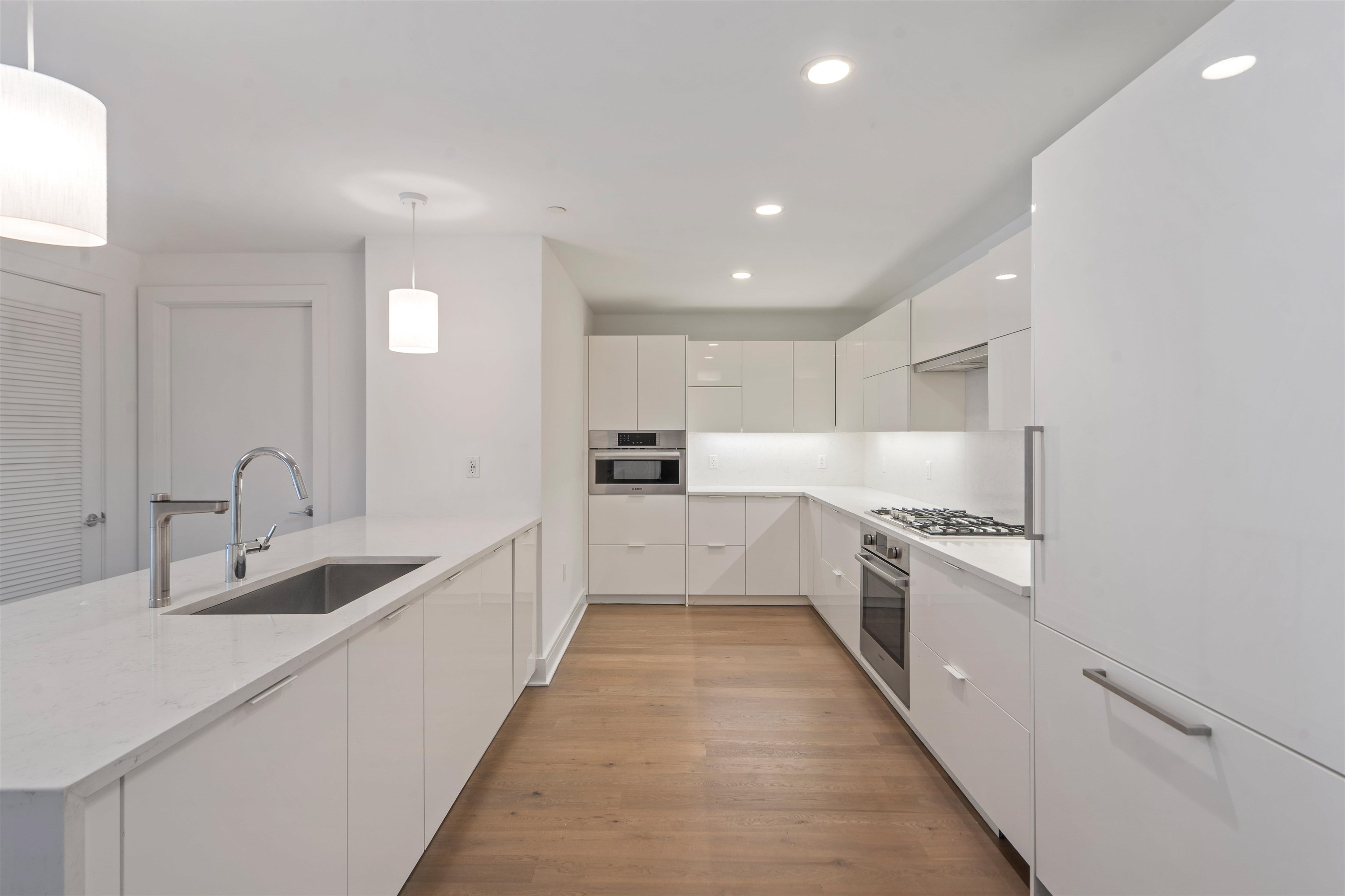 9 Ave At Port Imperial, Unit 920 West New York, NJ 07093 - Photo 4 of 23