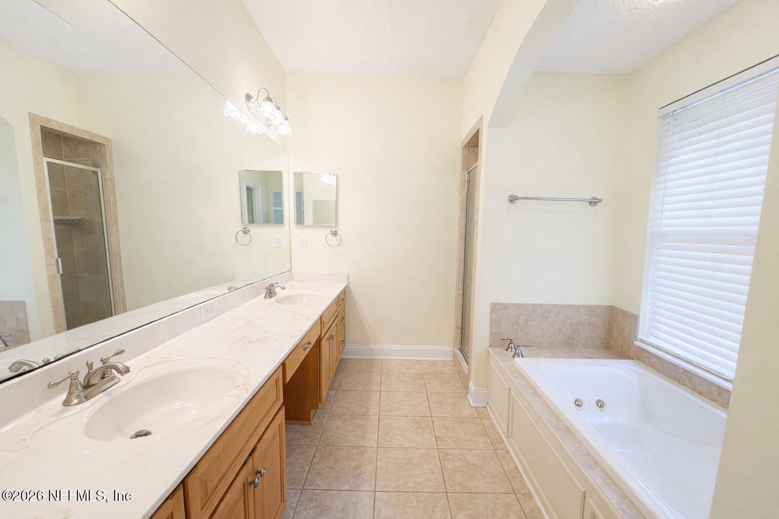 2546 Crooked Creek Point Road Middleburg, FL 32068 - Photo 17 of 31 MASTER BATH