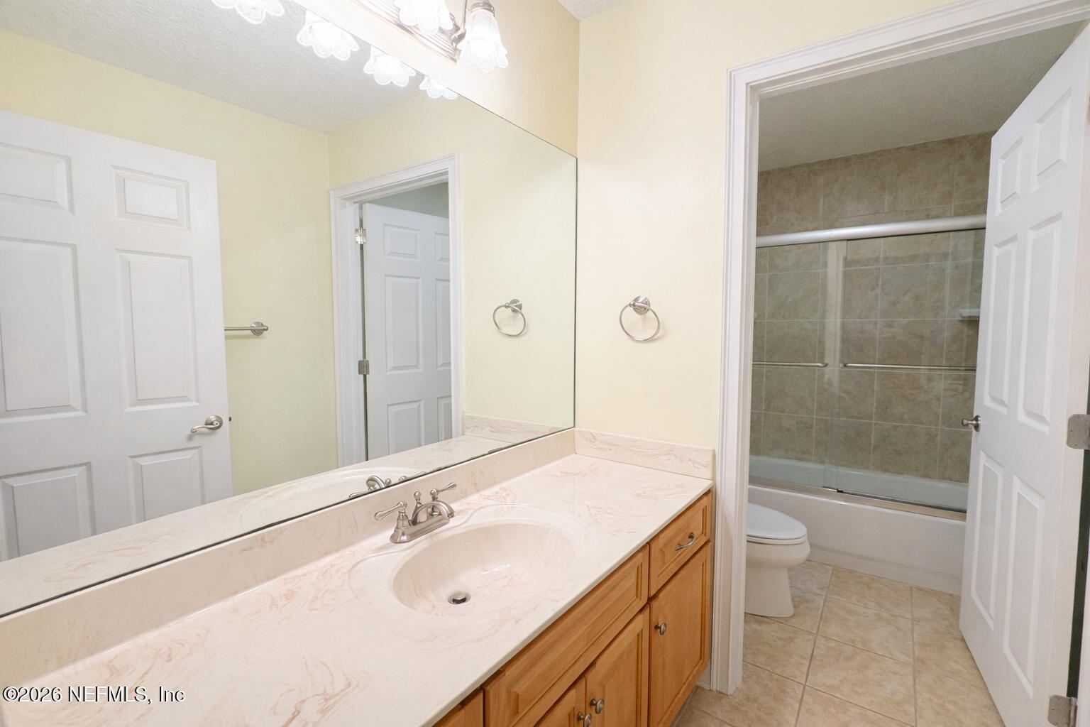 2546 Crooked Creek Point Road Middleburg, FL 32068 - Photo 23 of 31 GUEST BATH