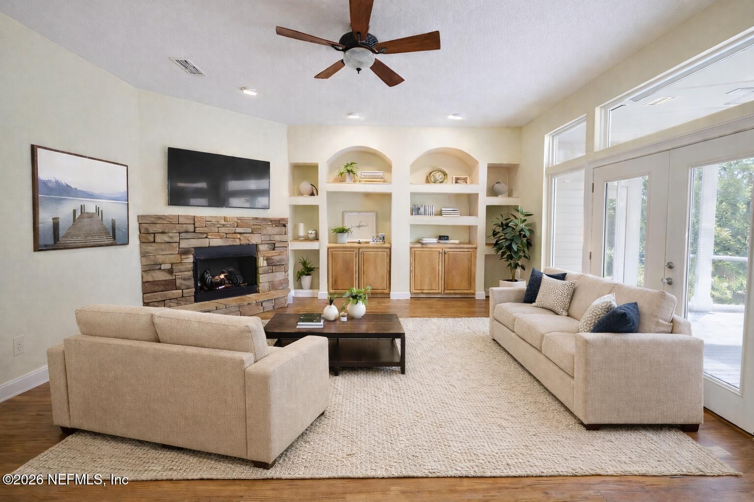 2546 Crooked Creek Point Road Middleburg, FL 32068 - Photo 3 of 31 LIVING ROOM