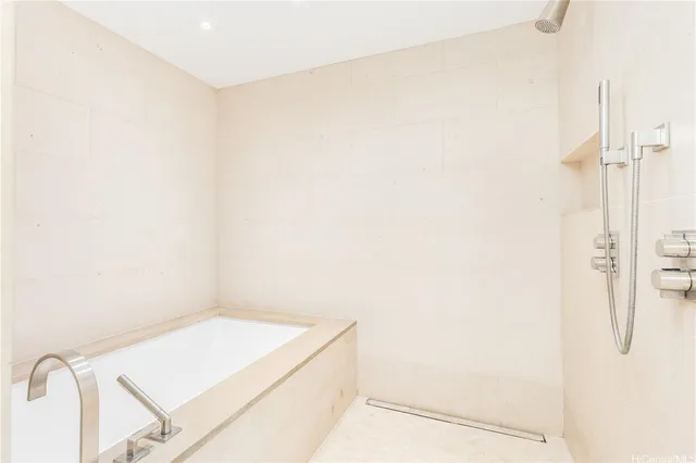 $2,688,000 | 1388 Ala Moana Boulevard, Unit 1406, Honolulu, HI 96814