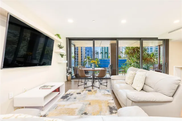 $2,688,000 | 1388 Ala Moana Boulevard, Unit 1406, Honolulu, HI 96814