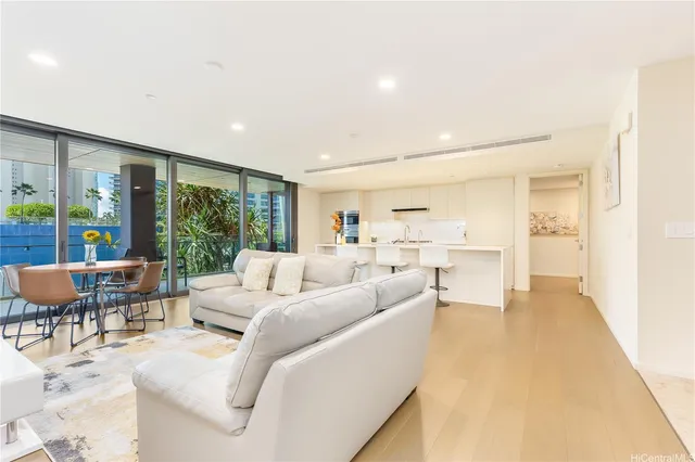 $2,688,000 | 1388 Ala Moana Boulevard, Unit 1406, Honolulu, HI 96814