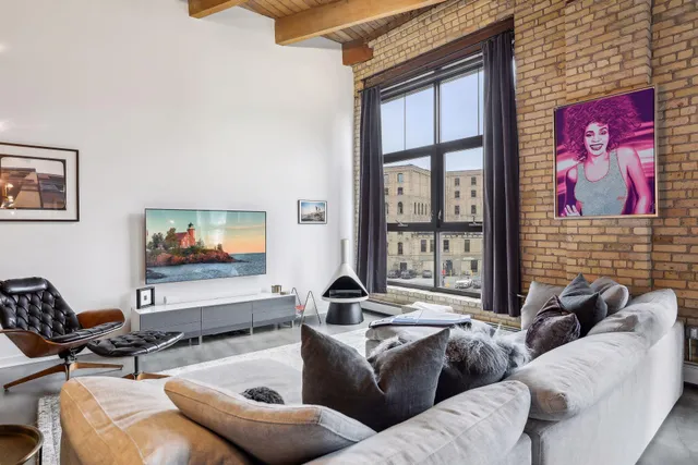 $3,195 | 404 North Washington Avenue, Unit 204, Minneapolis, MN 55401