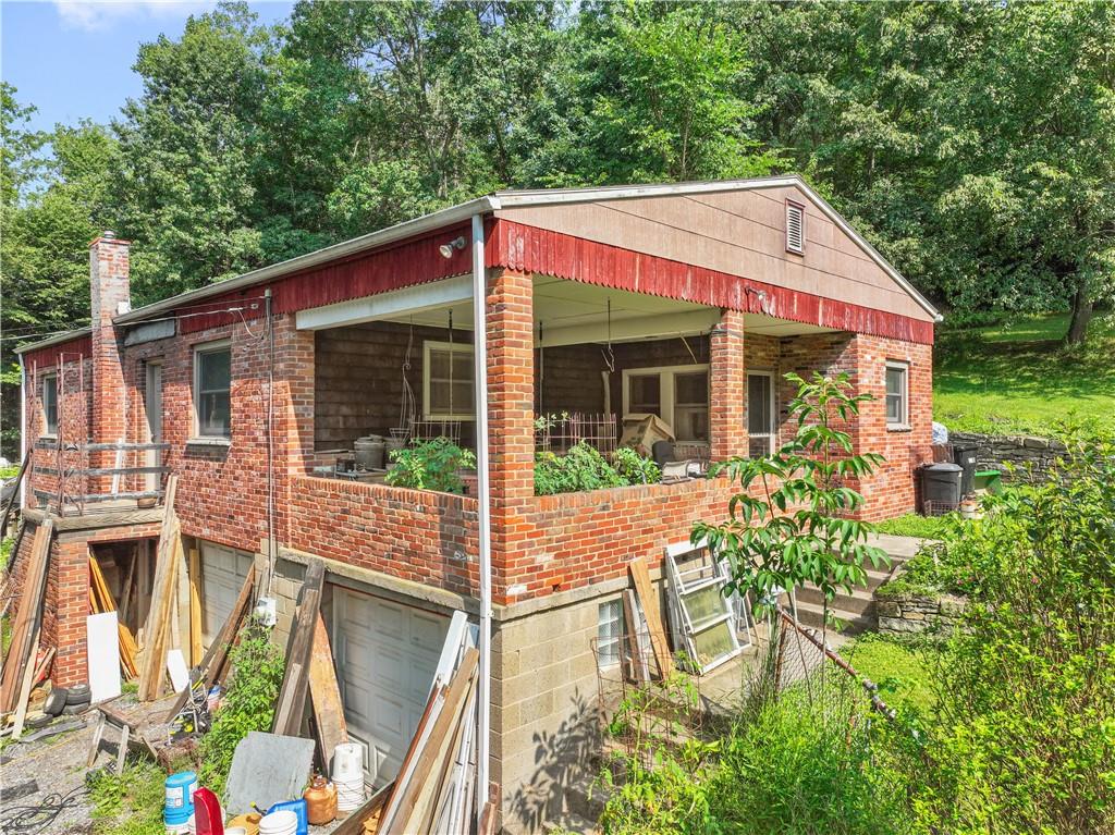 297 Nelson Run Road Pittsburgh, PA 15237 - Photo 3 of 29 Gallery Image 3