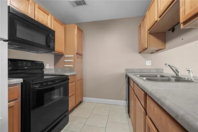 $1,500 | 62 Brandon Hall Drive, Unit C, Destrehan, LA 70047