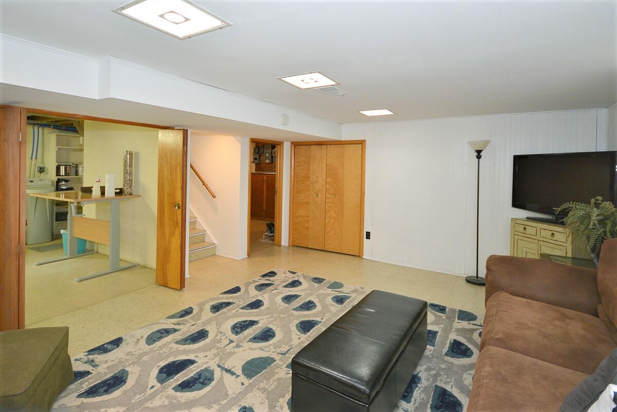 1335 North Drake Road Kalamazoo, MI 49009 - Photo 29 of 40 11