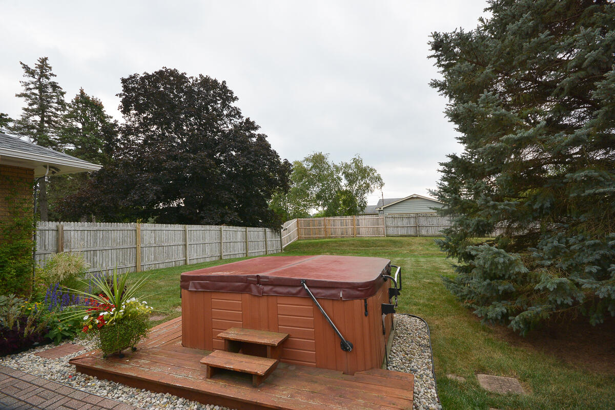 1335 North Drake Road Kalamazoo, MI 49009 - Photo 7 of 40 1335nDrake_30
