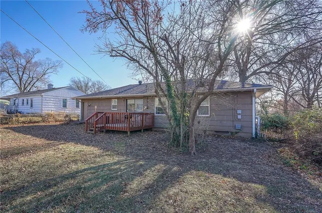 $200,000 | 6104 East 136th Street, Grandview, MO 64030