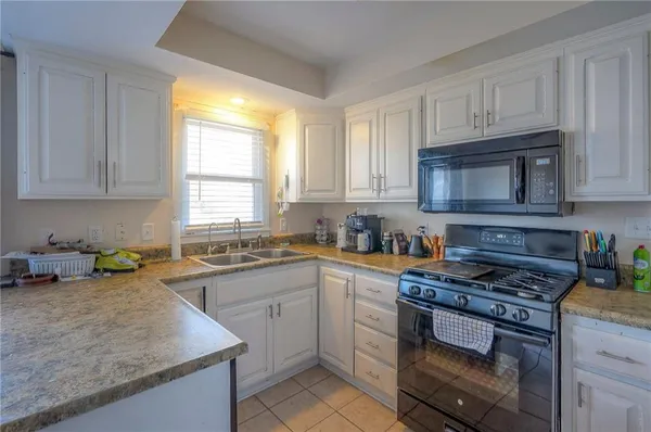 $189,000 | 6104 East 136th Street, Grandview, MO 64030