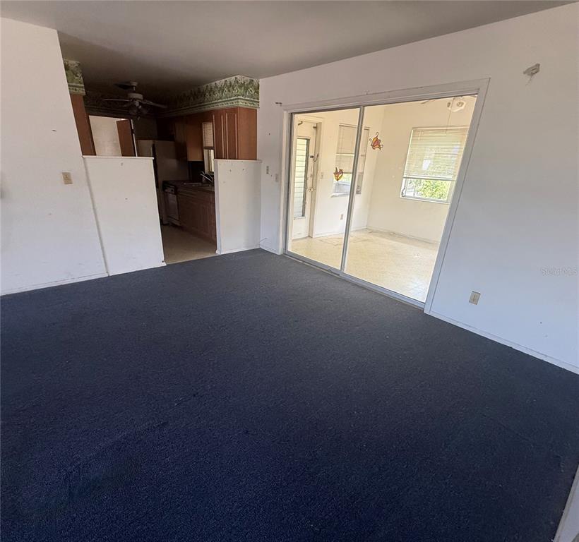 1456 Royal Road Venice, FL 34293 - Photo 4 of 17 Gallery Image 4