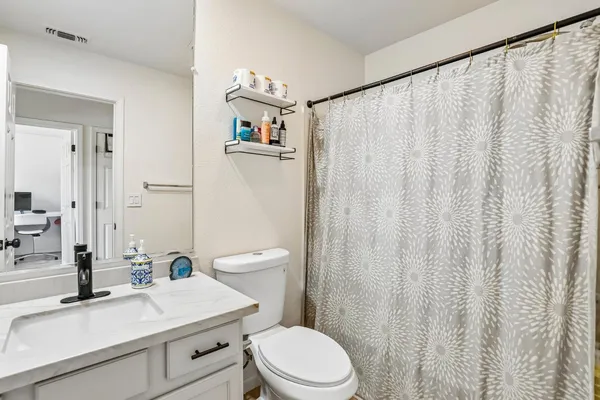 $449,900 | 2258 Oregon Way, Yuba City, CA 95991