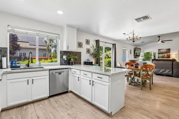 $449,900 | 2258 Oregon Way, Yuba City, CA 95991