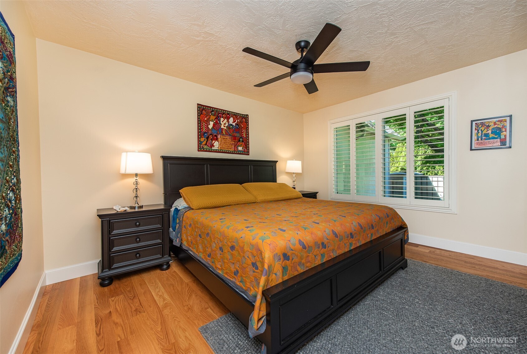 1544 Mt Pleasant Road Port Angeles, WA 98362 - Photo 21 of 39 a bed sitting in a bedroom next to a window