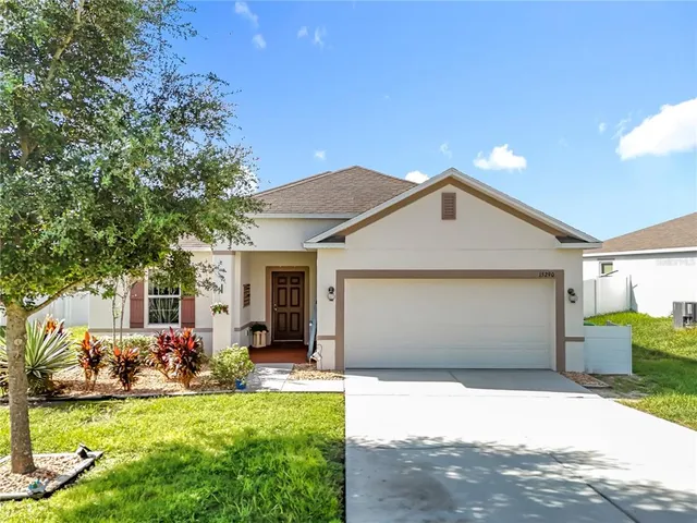 $325,000 | 15290 Aquarius Way, Mascotte, FL 34753