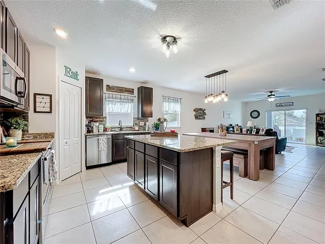 $325,000 | 15290 Aquarius Way, Mascotte, FL 34753
