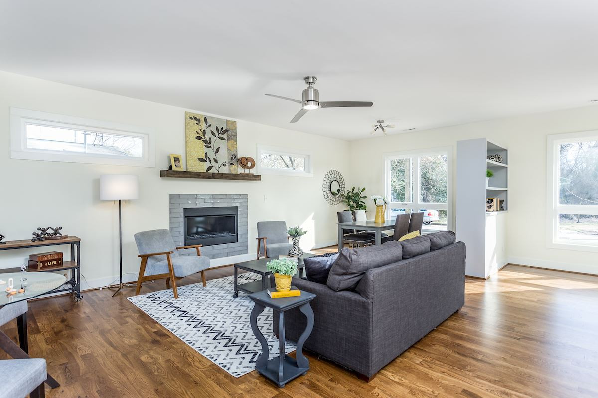 301 1/2 Bragg Street Raleigh, NC 27601 - Photo 5 of 17 Gas Log Fireplace
