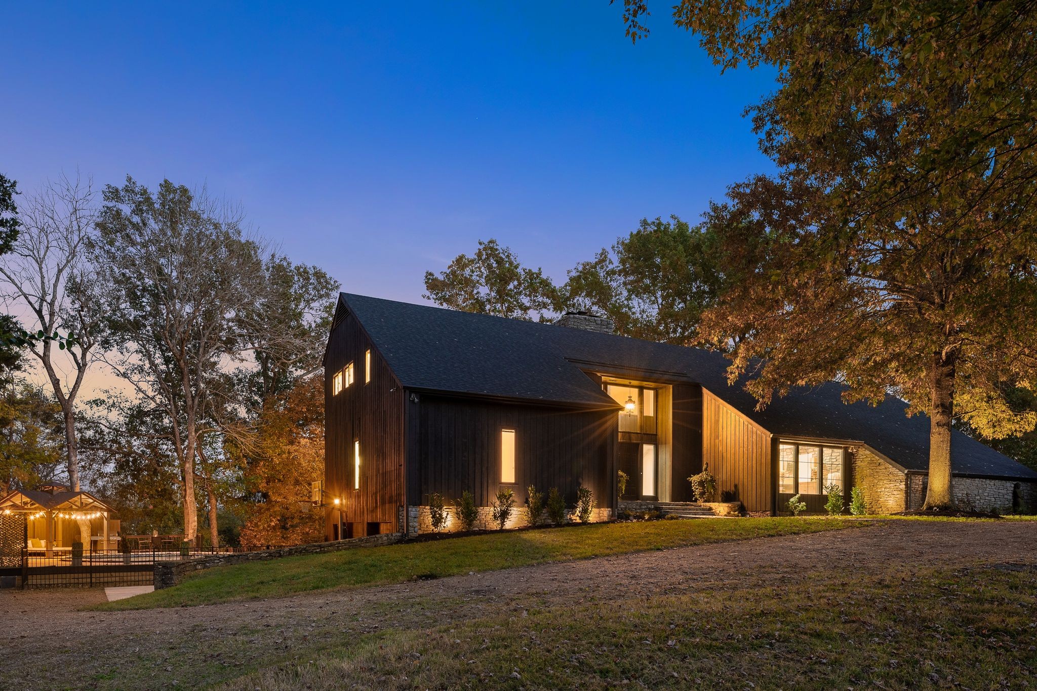 2536 Old Natchez Trace Franklin, TN 37069 - Photo 10 of 90