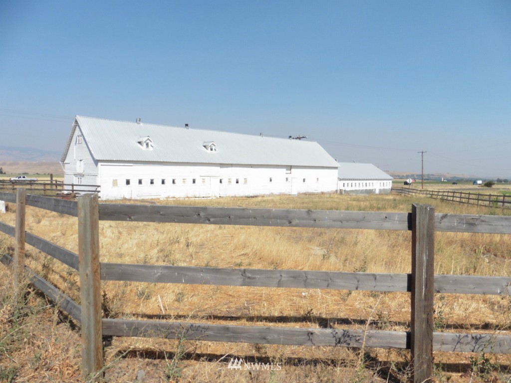 261 Watt Canyon Road Thorp, WA 98946 - Photo 18 of 19 Gallery Image 18