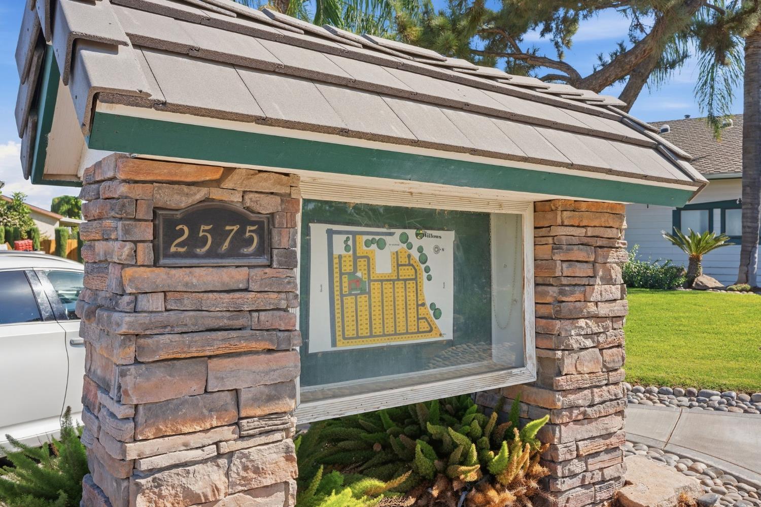 2575 Willlow, Unit 76 Fresno, CA 93725 - Photo 29 of 36 Gallery Image 29