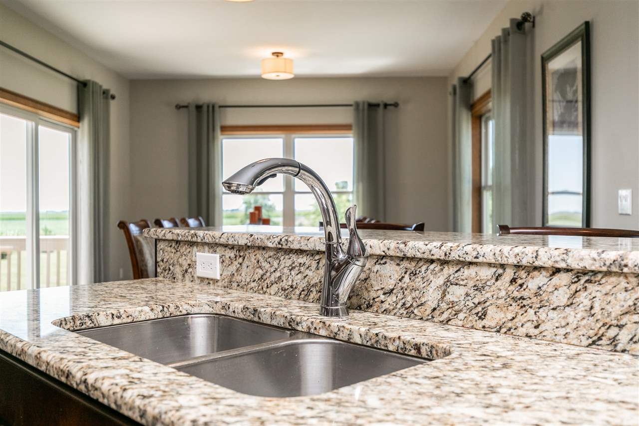 2878 Arabian Road Alburnett, IA 52202 - Photo 9 of 41 Gallery Image 9