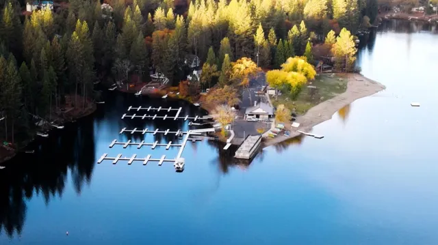 a picture of a city view