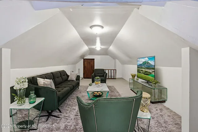 a view of an ocean view