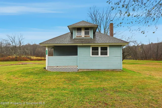 a picture of a bench in a room