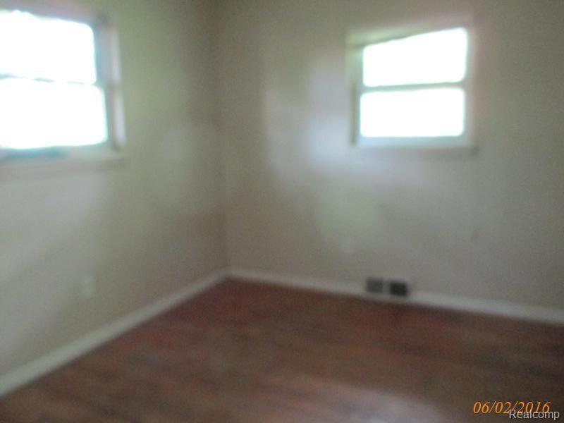 4740 23 Mile Road Utica, MI 48316 - Photo 8 of 10 IMG_7123 dated.JPG
