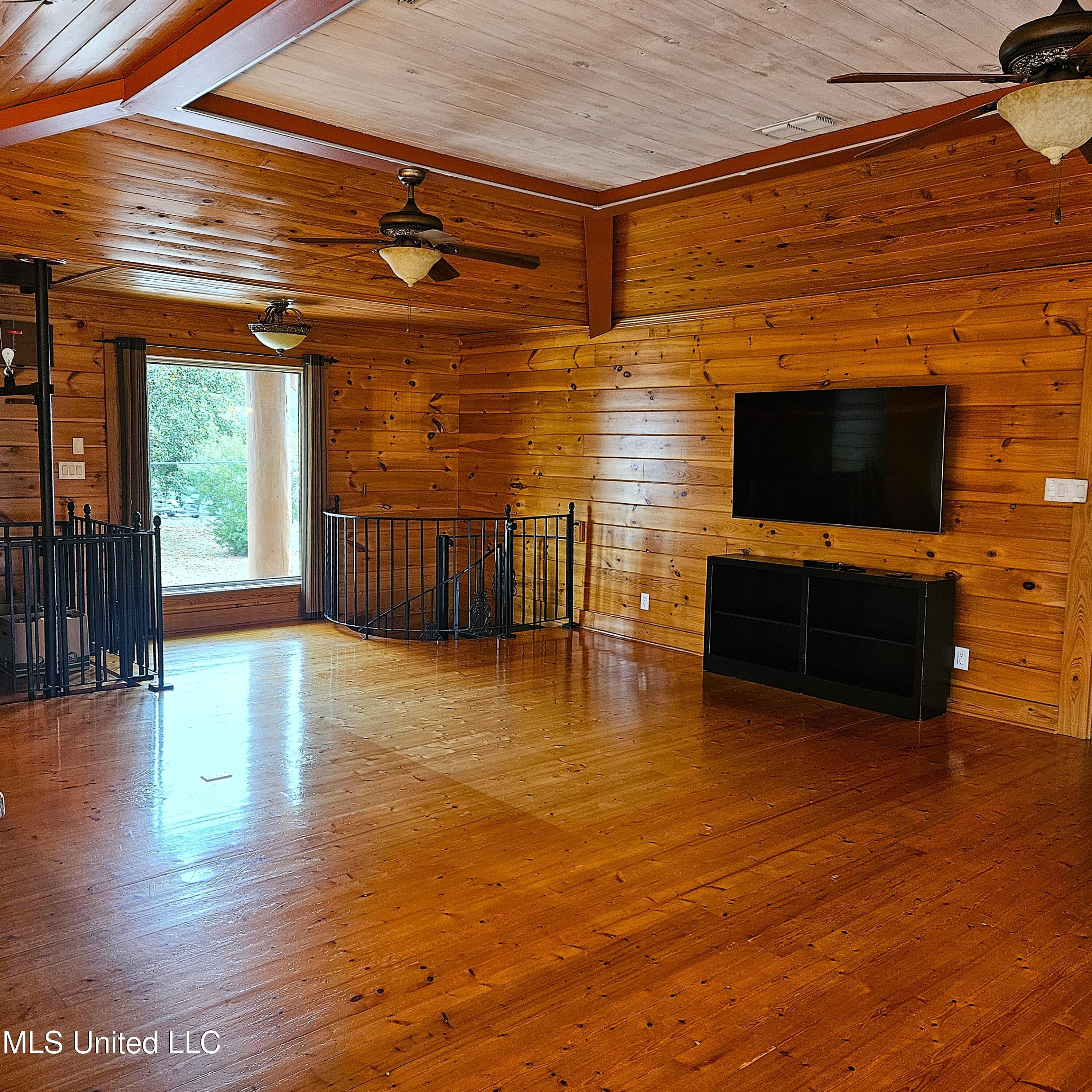 15127 Chickasaw Road Kiln, MS 39556 - Photo 12 of 44 15127 Chickasaw - Living Room 1