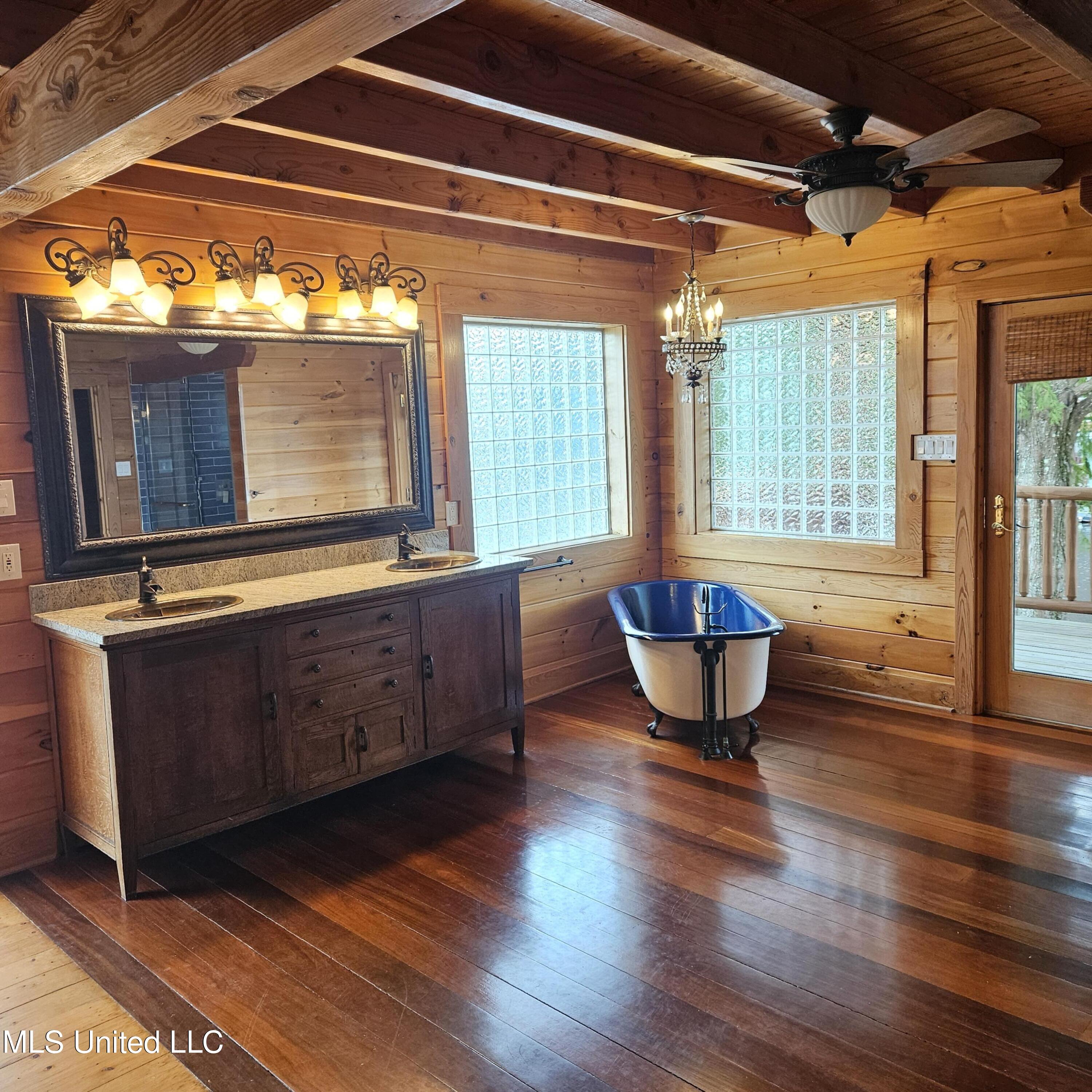 15127 Chickasaw Road Kiln, MS 39556 - Photo 25 of 44 15127 Chickasaw - Master Bath